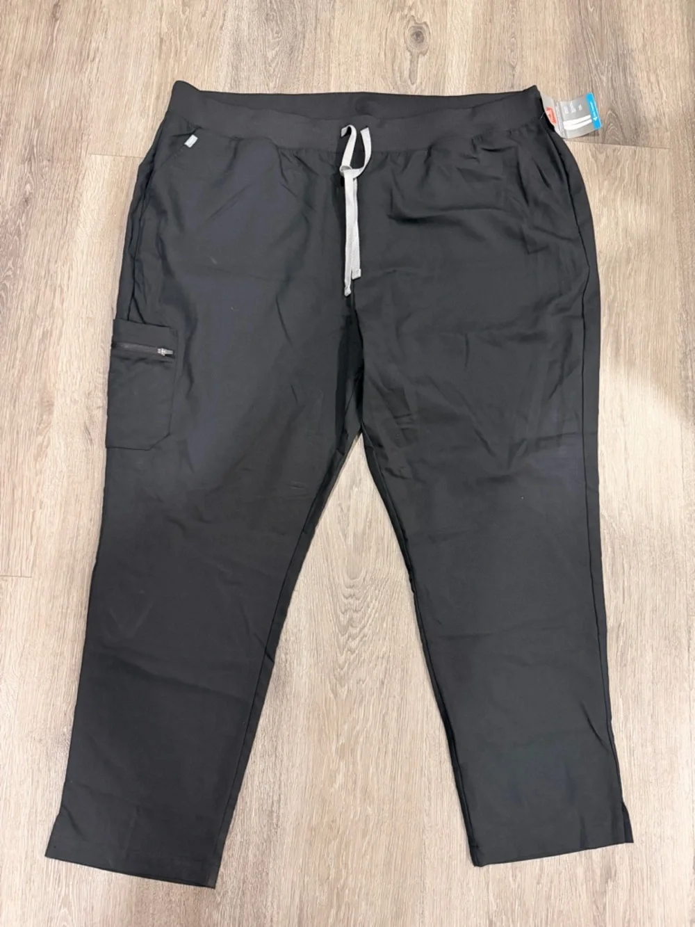 Hanes Unisex Black Men's Jogger Scrub Pants with Contrast Drawstring